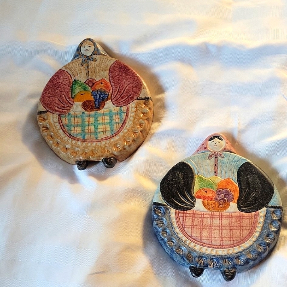 The Cellar for Macy's, made in Italy. Colorful Ceramic Wall Decor Set